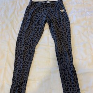 Nike leopard leggings size Small